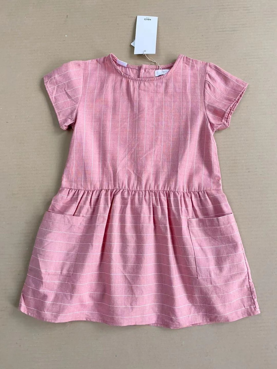 Váy vải thô MNG dáng baby doll màu hồng kẻ cho bé gái size 1-5y