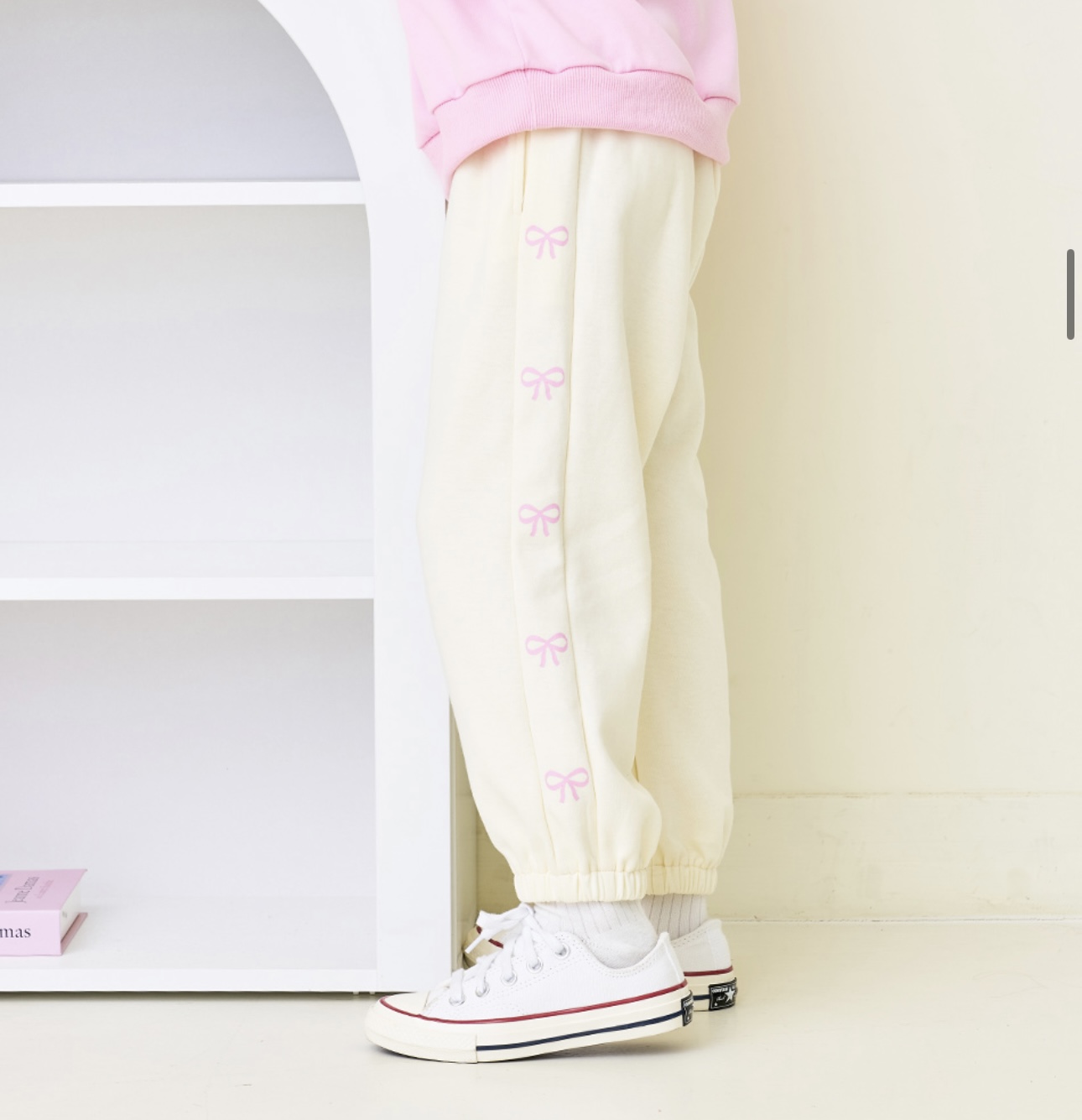 Quần nỉ mềm Bebezoo xuất Hàn in nơ hông bé gái size 100-150