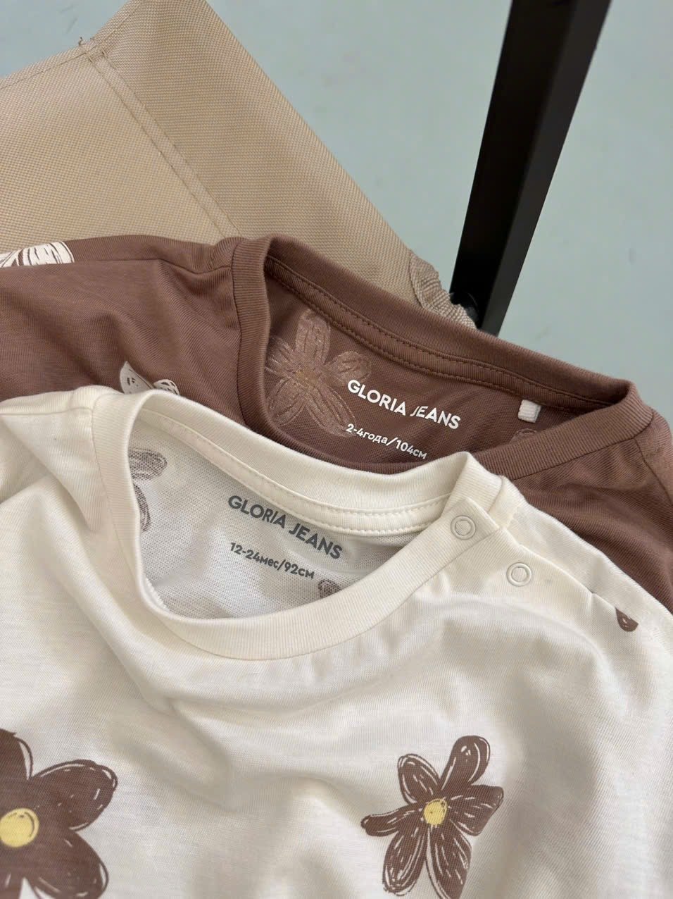 Áo cotton GGJJ dư xịn hoa nhí 2 màu trắng/nâu bé gái size 2-8y