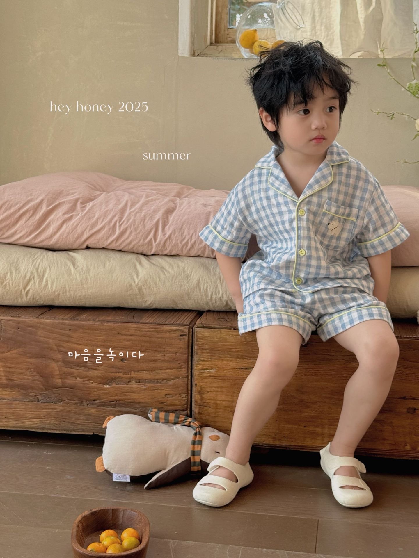 Bộ Pyjama Hey Honey vải xô mềm họa tiết kẻ 3 màu cho bé size 110-150