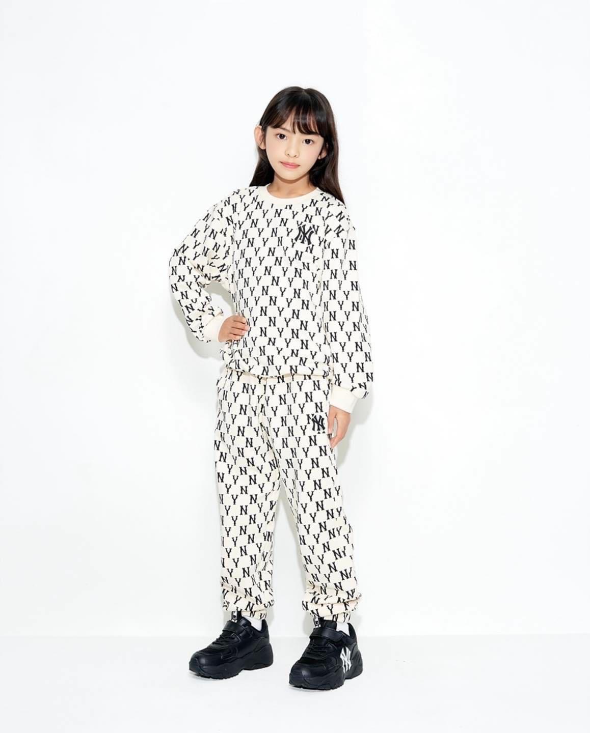 Giày M.L.B Kids Chunky màu đen bản quai trơn