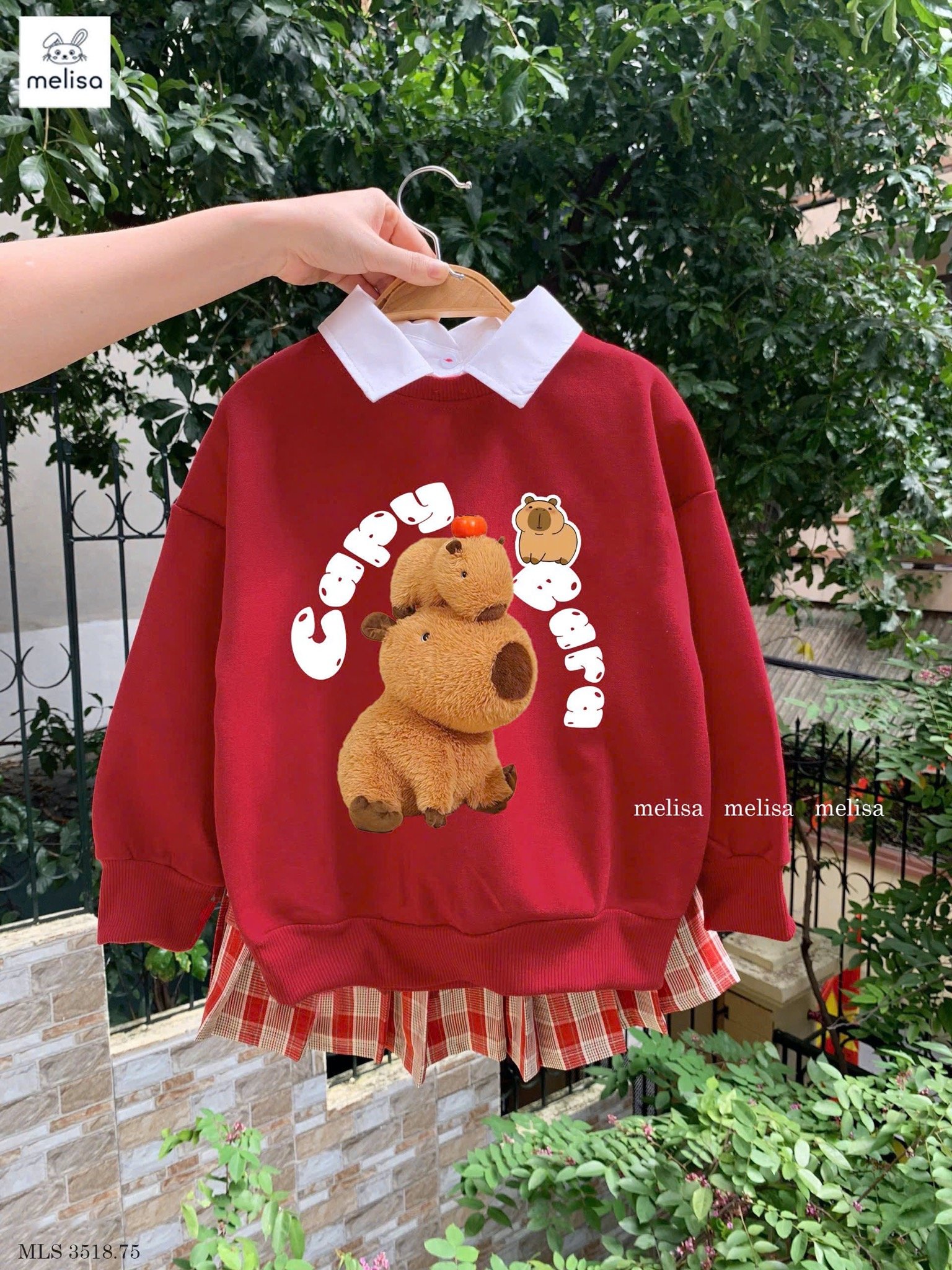 MLS 3518 - Set Melisa áo nỉ đỏ Capybara cổ sơ mi trắng - chân váy kẻ đỏ size 2 - 12y