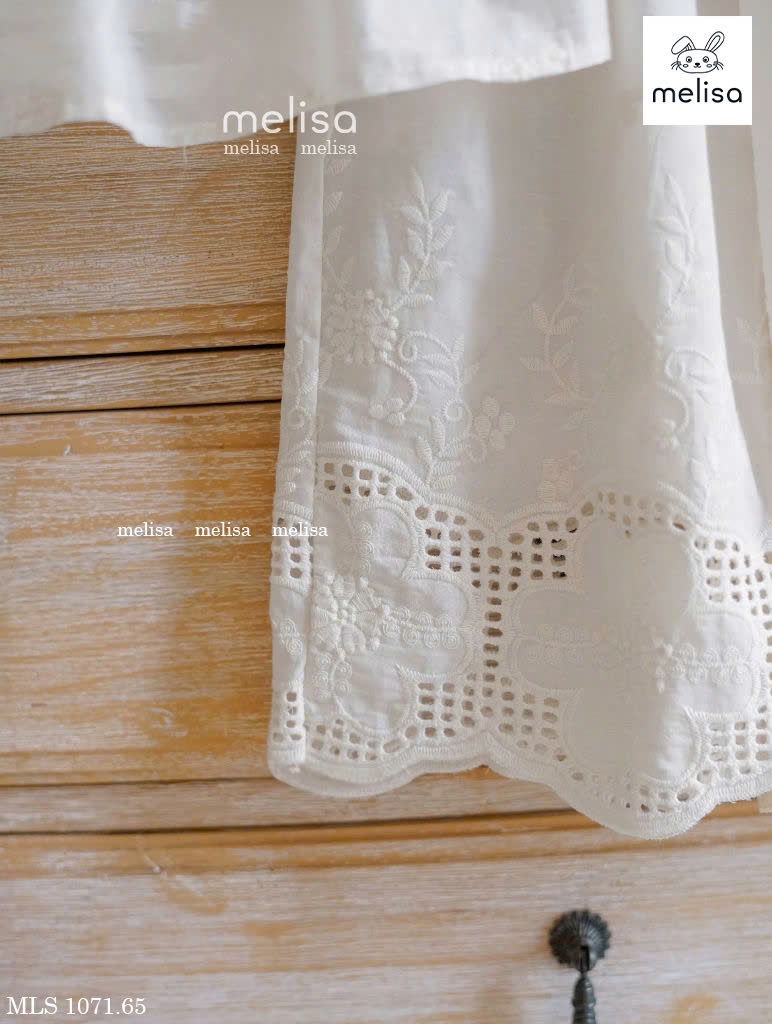 MLS 1071 - Bộ Melisa vải thô ren trắng bé gái size 2-11y