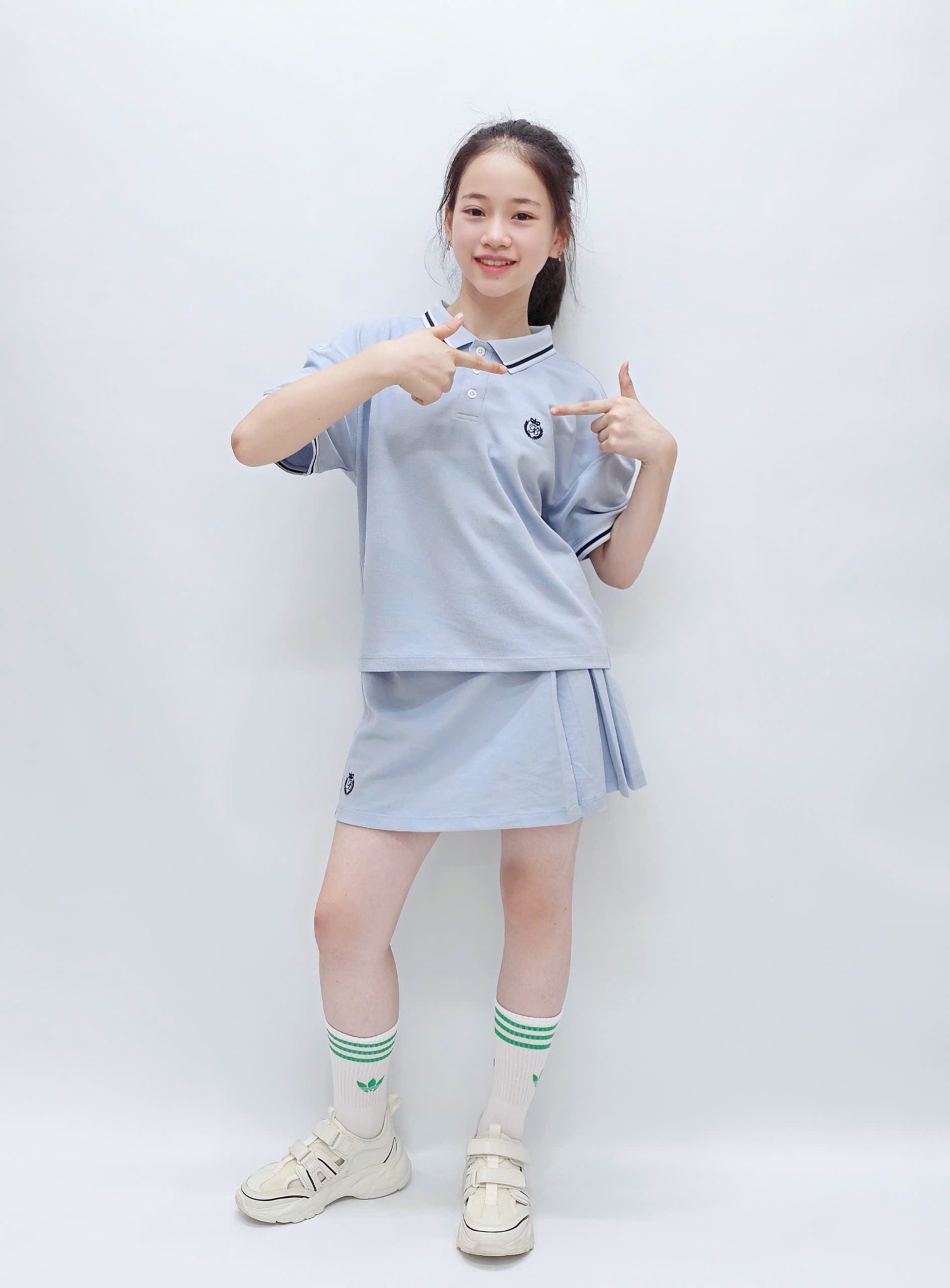 Set bộ polo thể thao + chân váy Beemon 2 màu trắng/xanh bé gái size 120-160