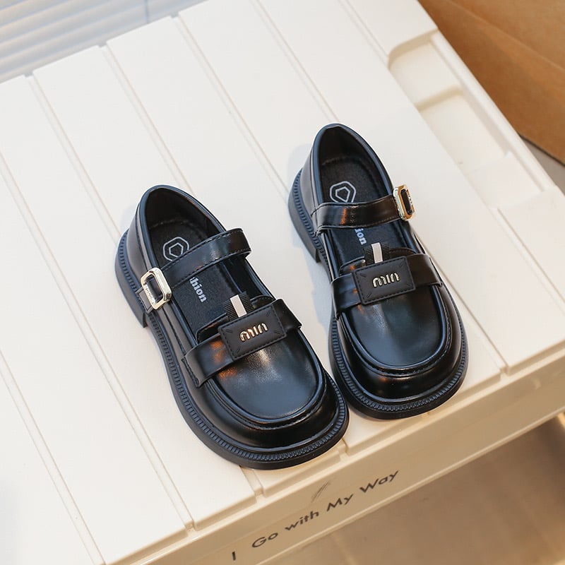 XXJ - 6180 - Giày moca Miu Miu 2 màu đen, kem cho bé gái size 26-36