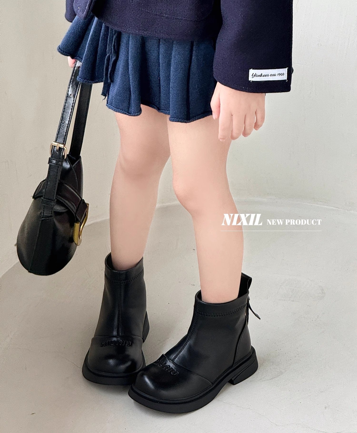 A079 - Bốt da chữ Miu Miu 2 màu nâu/đen cho bé gái size 26-36