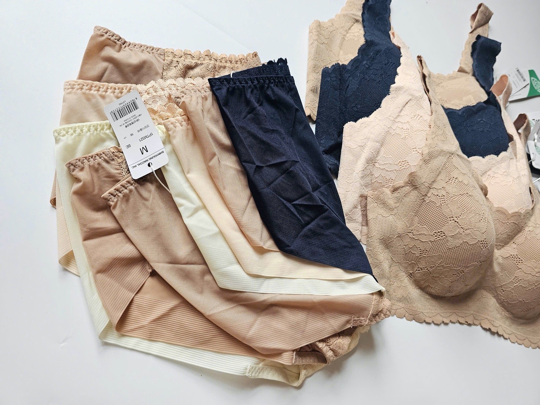 Set Bra + quần chip ren Tencel xuất Hàn 4 màu cho Mẹ size S - XL