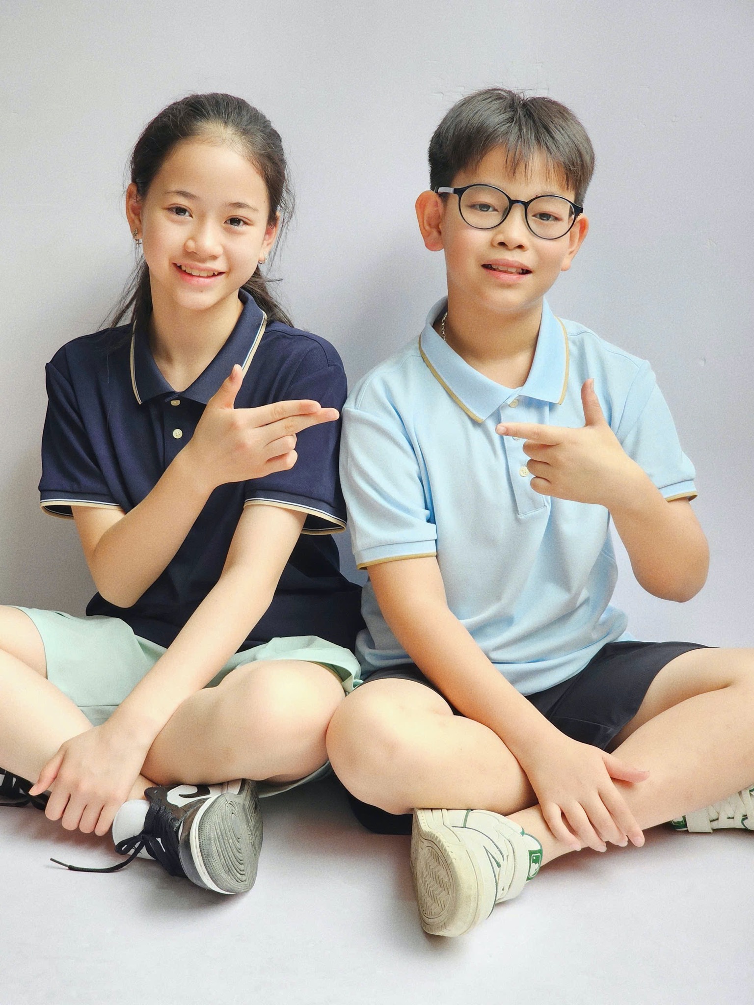 Áo polo cổ đức Bee Mon 2 màu xanh cho bé size 120-160
