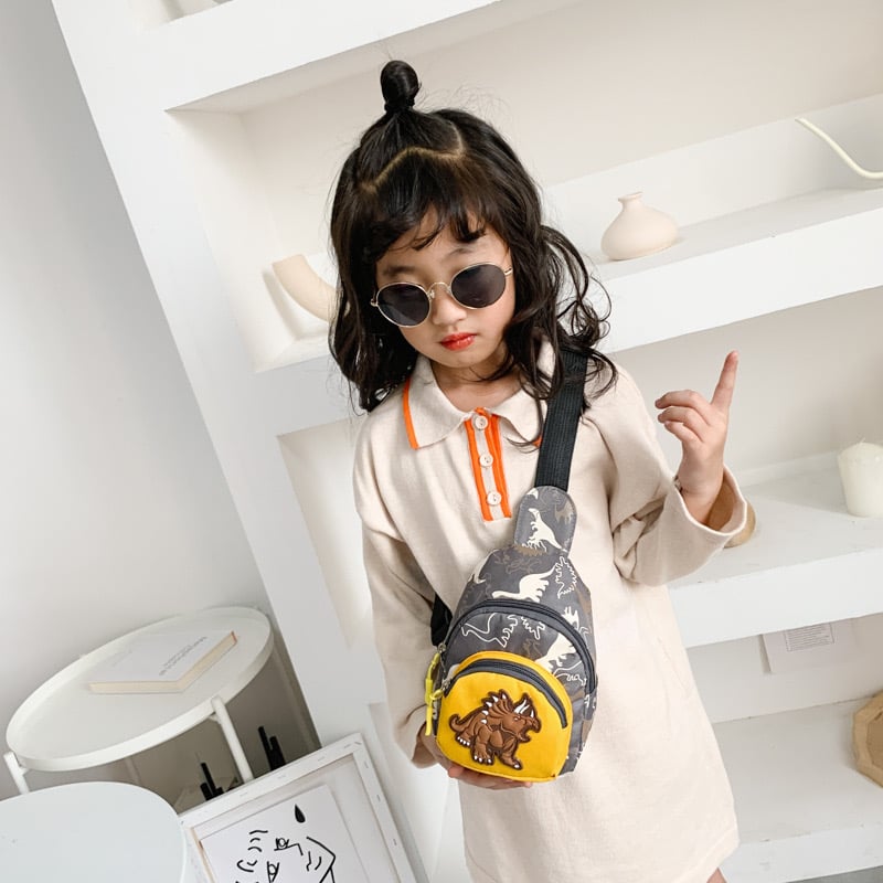 Túi đeo chéo hoạ tiết khủng long nhiều màu cho bé trai