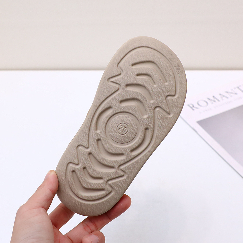 F153 - Sandal Salomon mềm êm 2 màu đen/be cho bé size 26-37