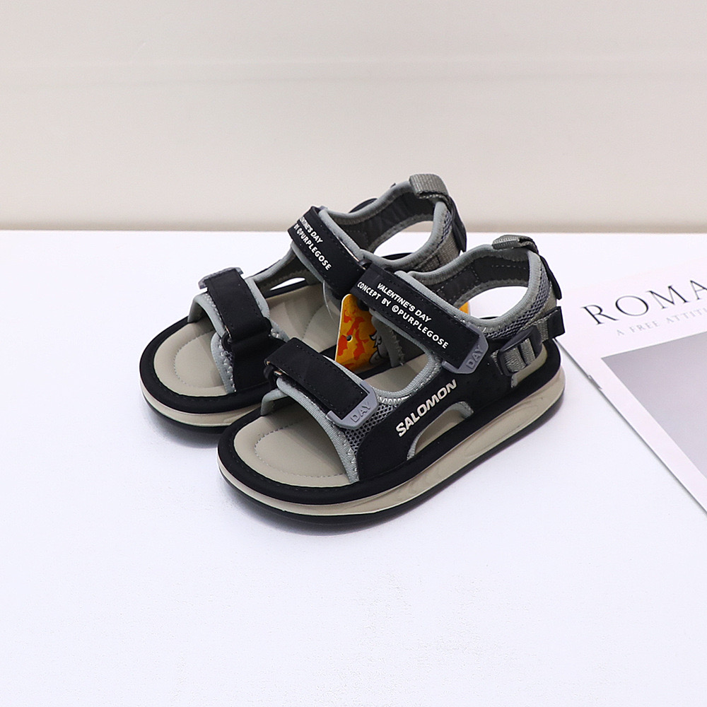 F153 - Sandal Salomon mềm êm 2 màu đen/be cho bé size 26-37
