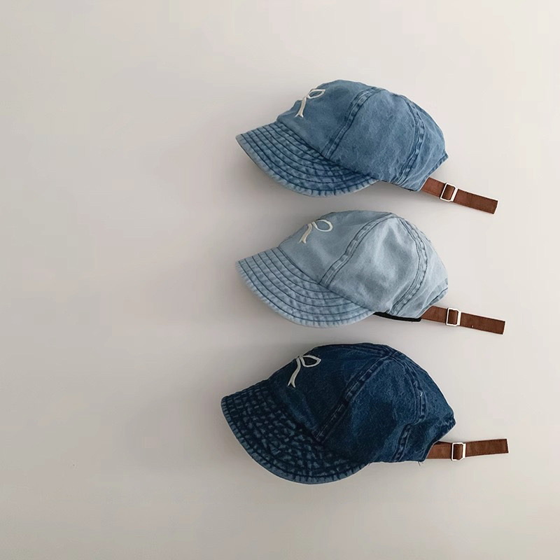 Mũ jean nửa vành thêu nơ 2 màu bé gái size 2-4y