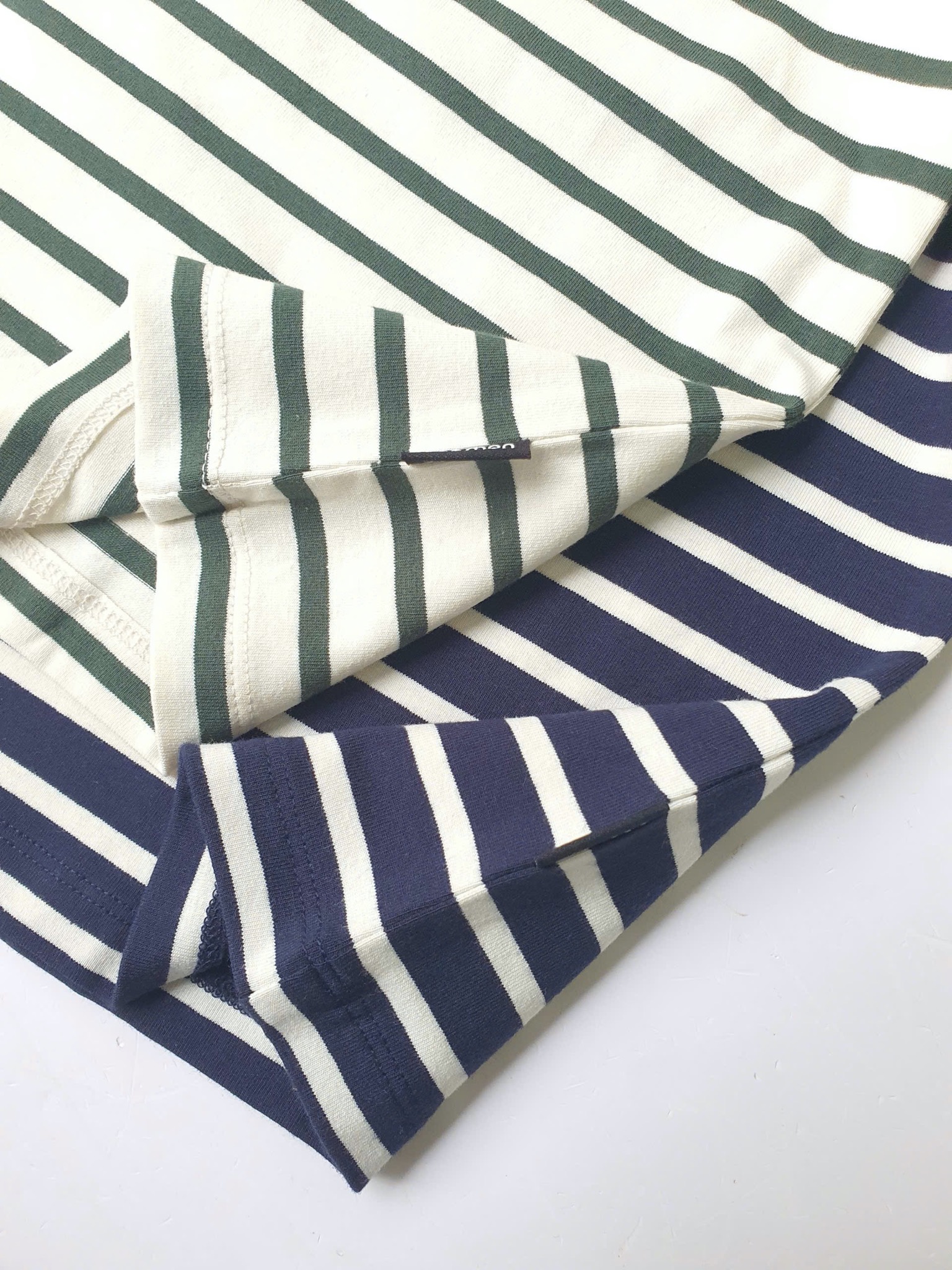 Bộ cotton Beemon kẻ ngang 2 màu dòng đại cho bé size 120-160