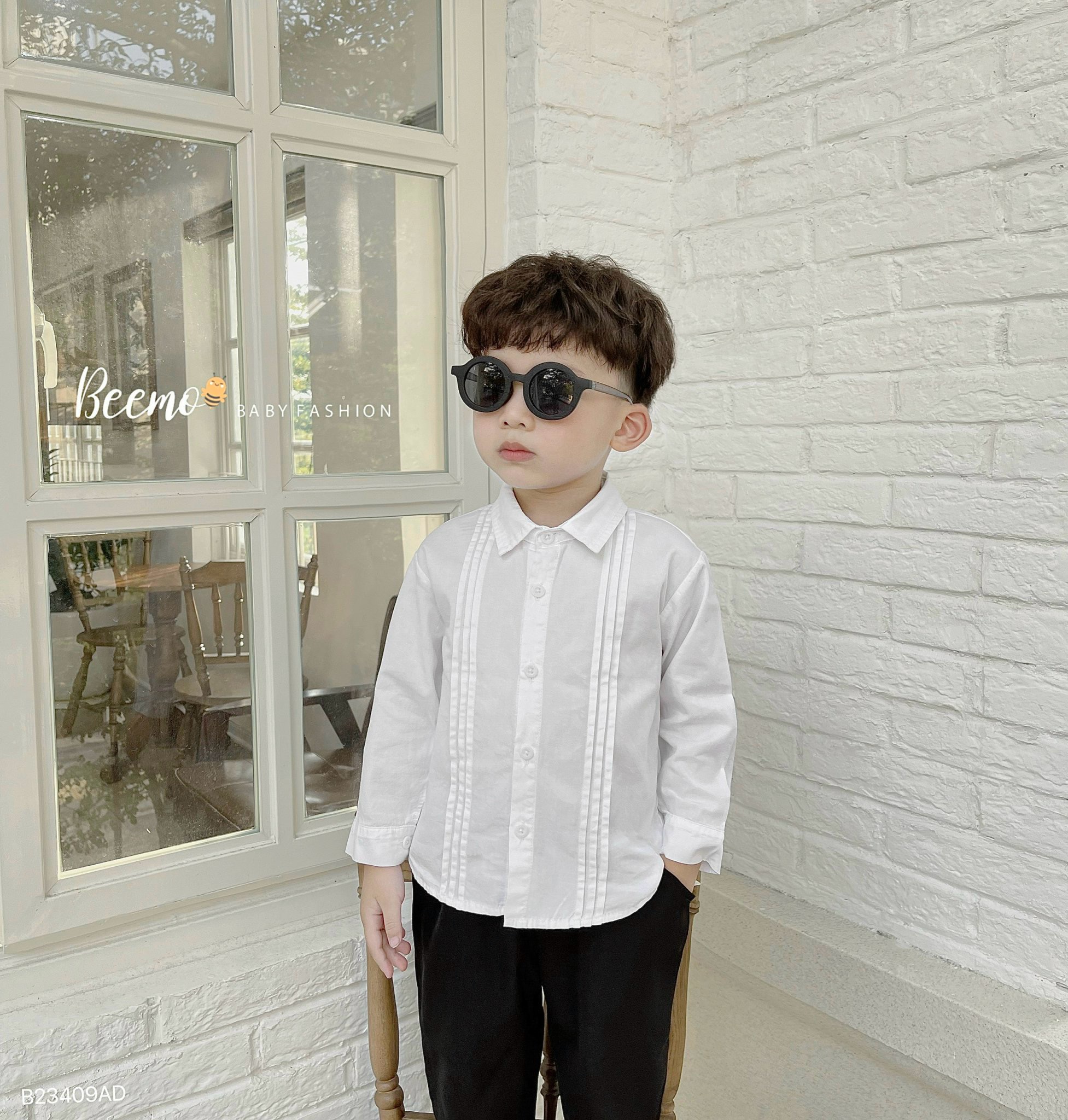 Áo sơ mi trắng cổ đức Beemo xếp li ngực size 80 - 130