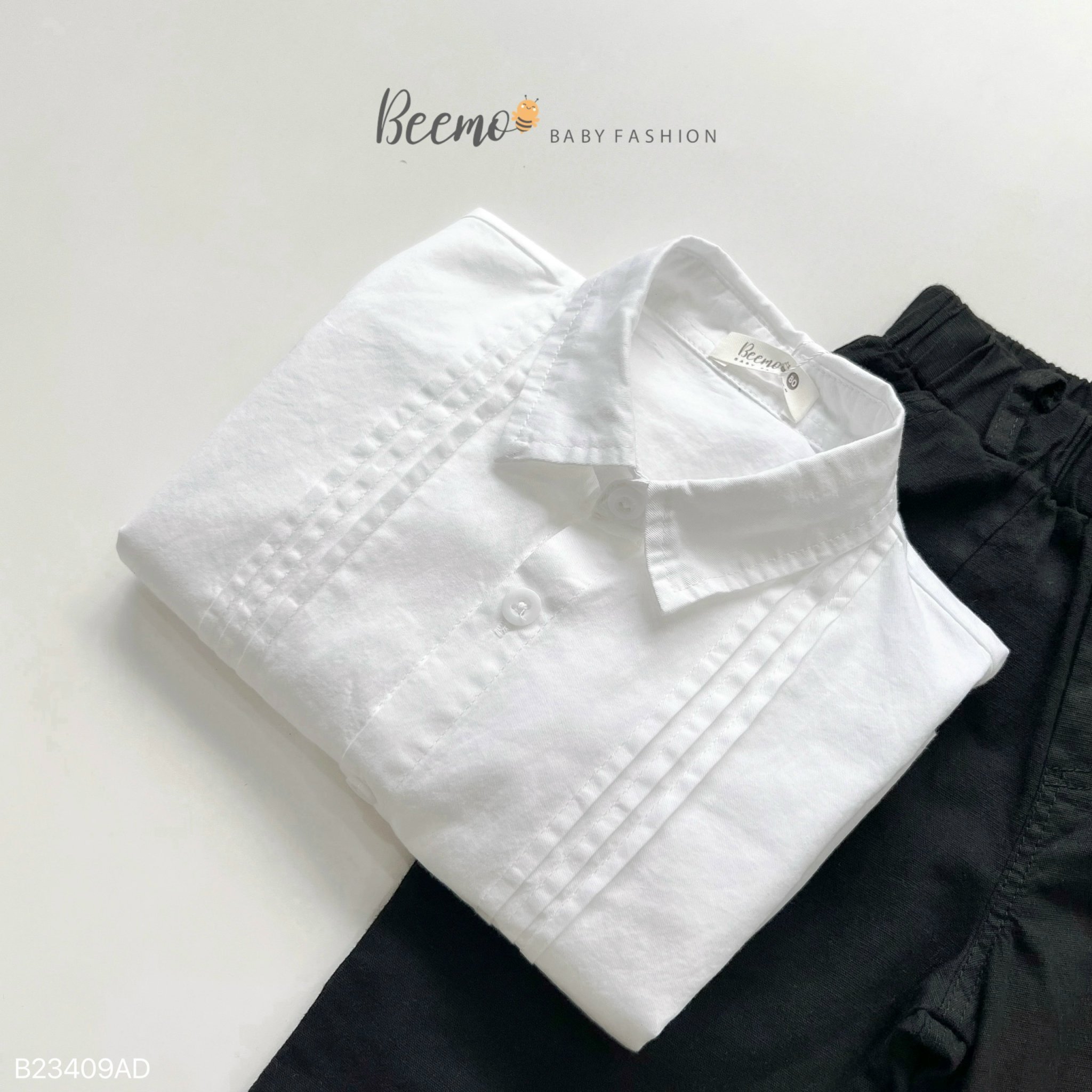 Áo sơ mi trắng cổ đức Beemo xếp li ngực size 80 - 130