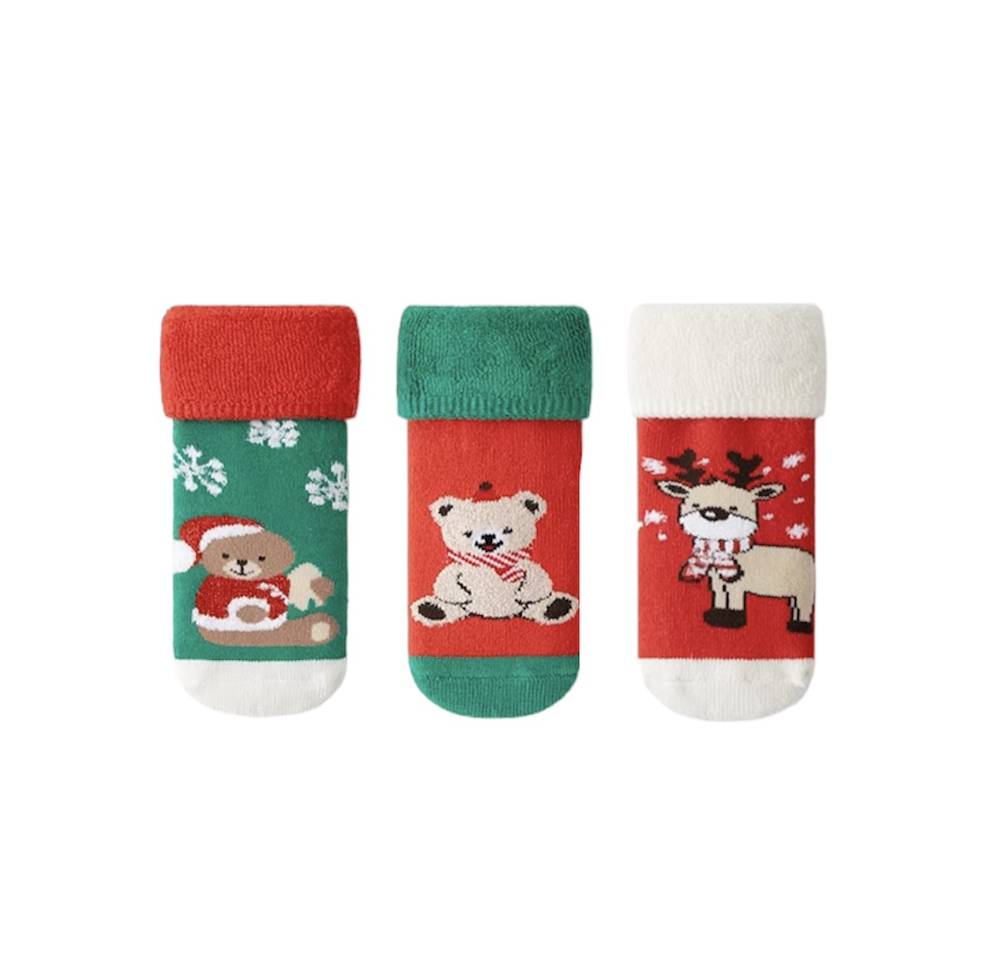 Hộp 3 đôi tất Noel loại dày cho bé size 1-5y