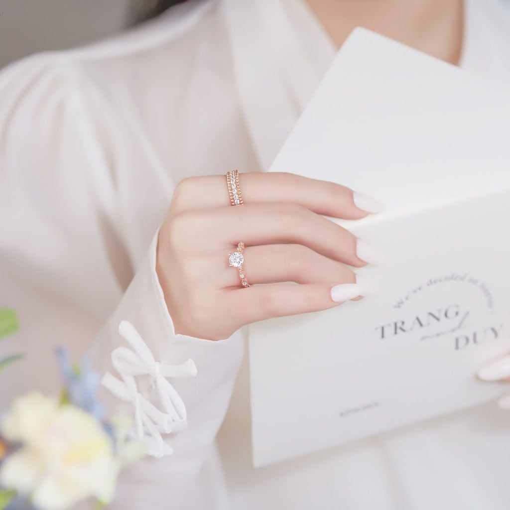  Nhẫn kim cương đính hôn Moissanite vàng 18k đẹp - Golden Vow | Gixjewelry 