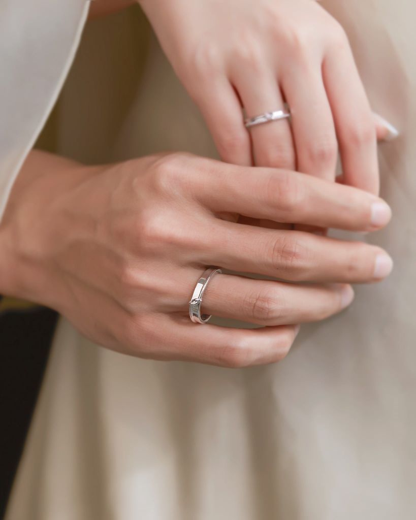  Nhẫn cưới vàng tây đẹp thắt nút - Love Knot Gix Jewel 