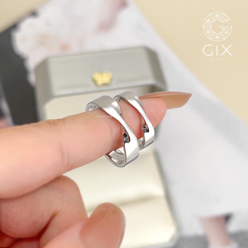  Nhẫn cưới đơn giản mà đẹp trơn vàng 18k dáng vô cực bản vuông khắc chữ Gix Jewel 