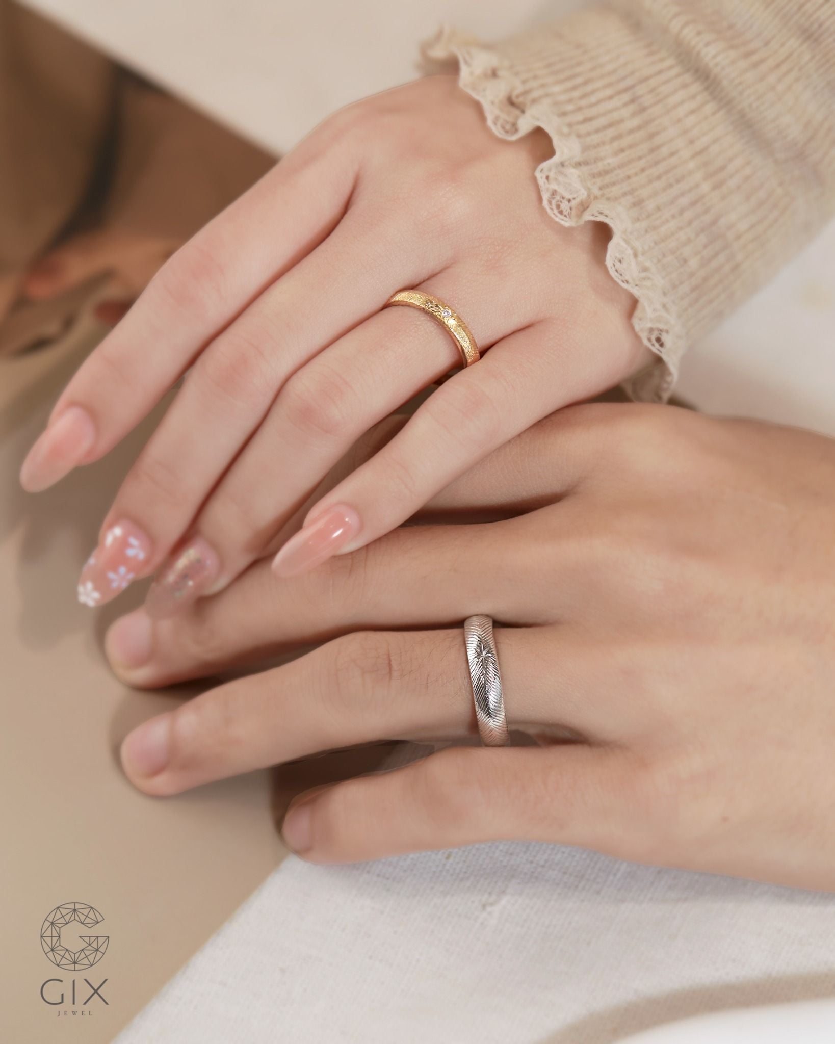  Nhẫn Cưới Vàng 18k Đẹp Nhám Xước Vintage Gix - GCR25050125 