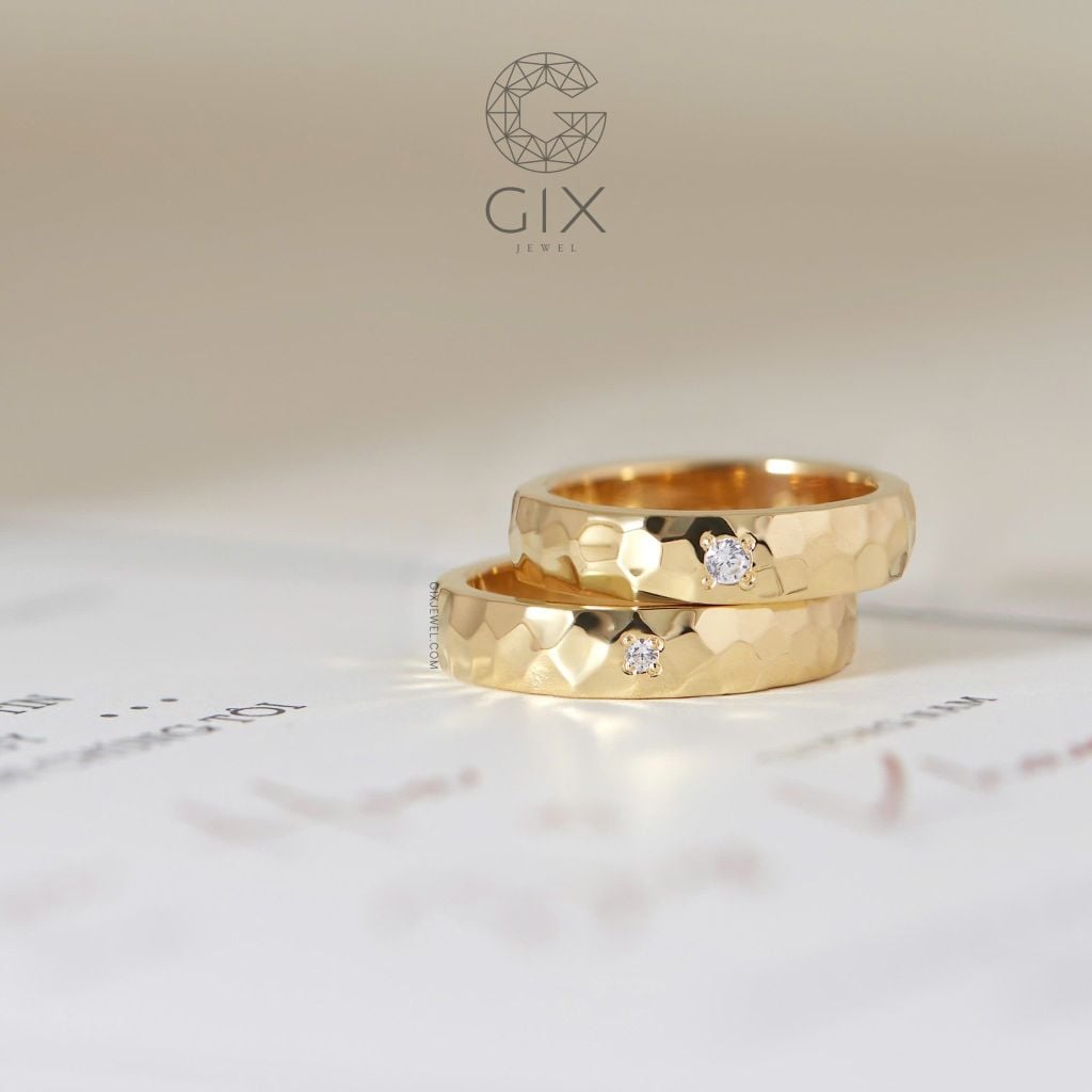 Nhẫn cưới vàng 10k thiết kế vát hamer cao cấp Gix - GCR25050137