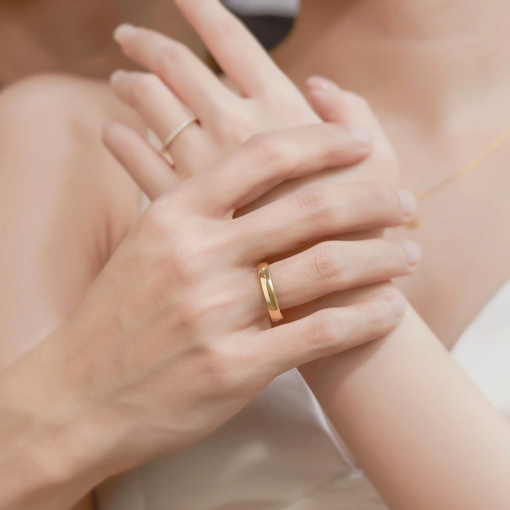 Nhẫn Cưới Vàng 14K Đơn Giản Đẹp Đính Kim Cương Gix - GCR25050022