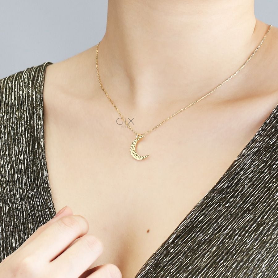 Dây chuyền bạc mạ vàng mặt trăng hammer nhám cá tính Gix Jewel