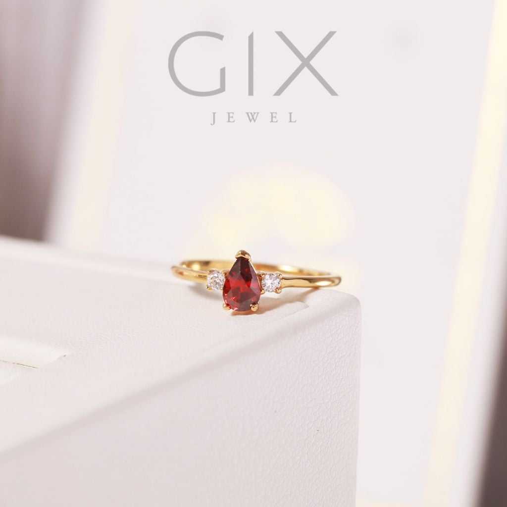  Nhẫn bạc nữ đính đá hột đỏ phong thuỷ mạ vàng 18k dưới 2 triệu Gixjewel 