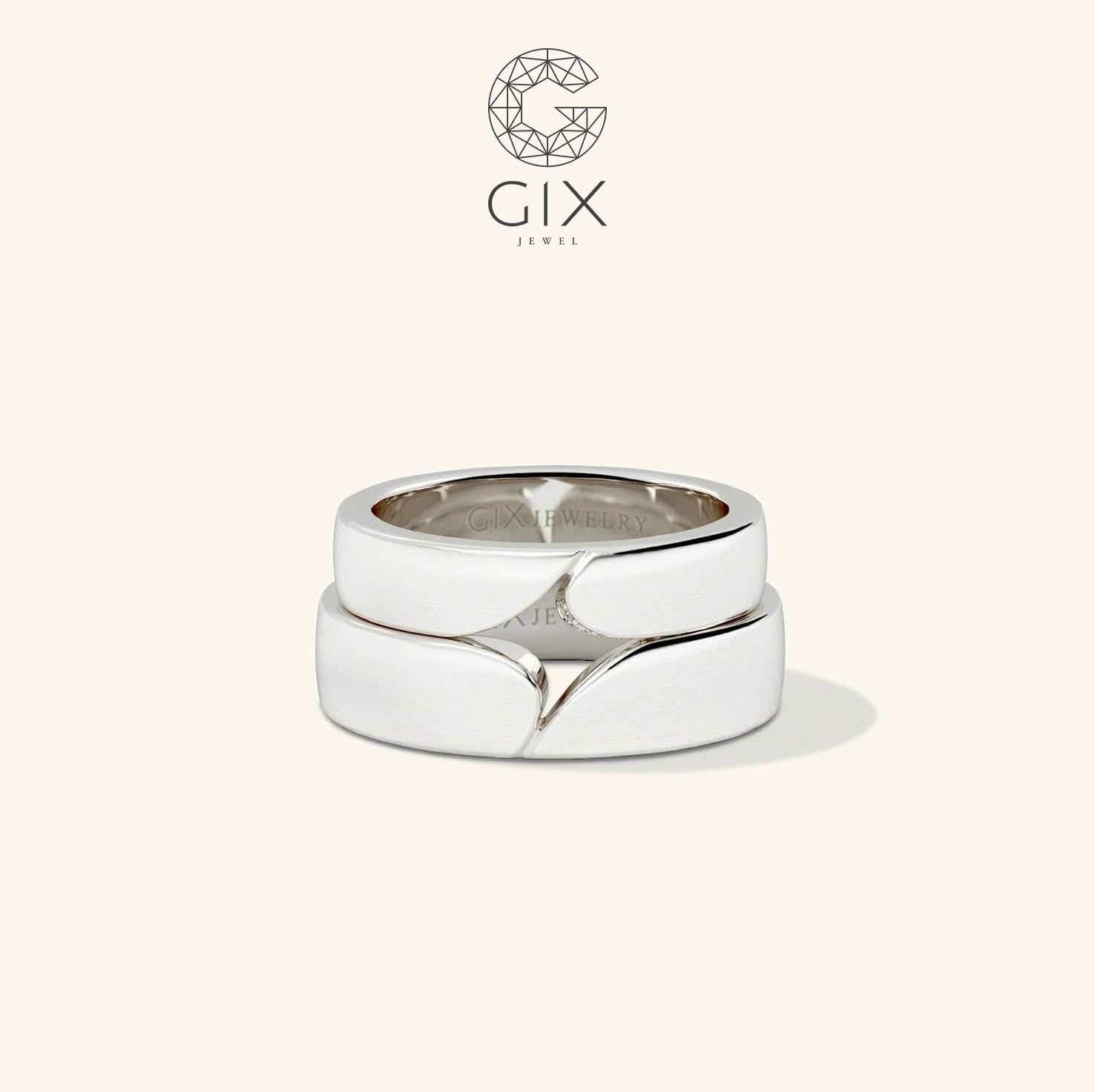 Nhẫn cặp cưới thiết kế vàng 18k trơn to khắc chữ theo tên Gix Jewel 