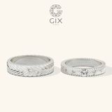  Nhẫn đôi bạc bản vuông mạ vàng khắc hoa văn Gix Jewel - GCR25050088 
