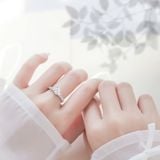  Nhẫn cầu hôn kim cương vàng trắng 18k đính moissanite Gix Jewelry 