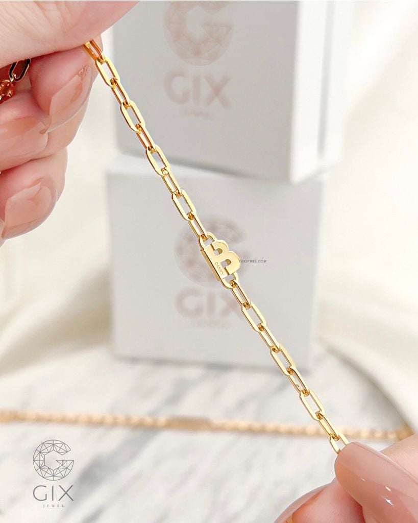  Vòng tay handmade vàng trắng đẹp mắc xích vuông gắn chữ khắc tên theo yêu cầu Gix Jewelry 