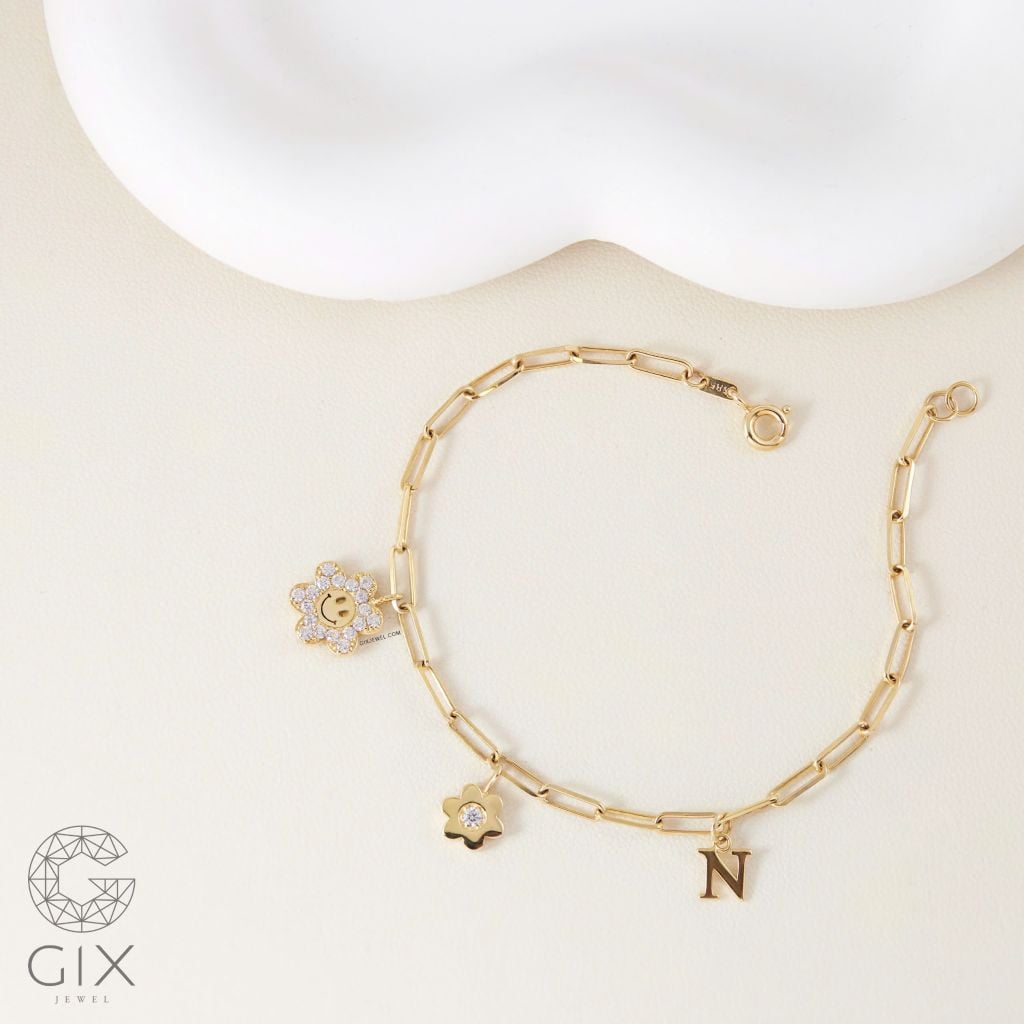 Lắc tay xích nam nữ vàng 18k bạc 925 gắn charm hoa & chữ khắc tên riêng Gix Jewel