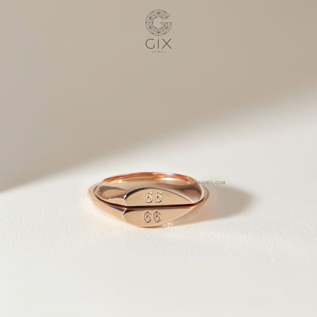  Nhẫn cưới thiết kế signet ring vàng 18k độc đáo khắc chữ lên nhẫn 