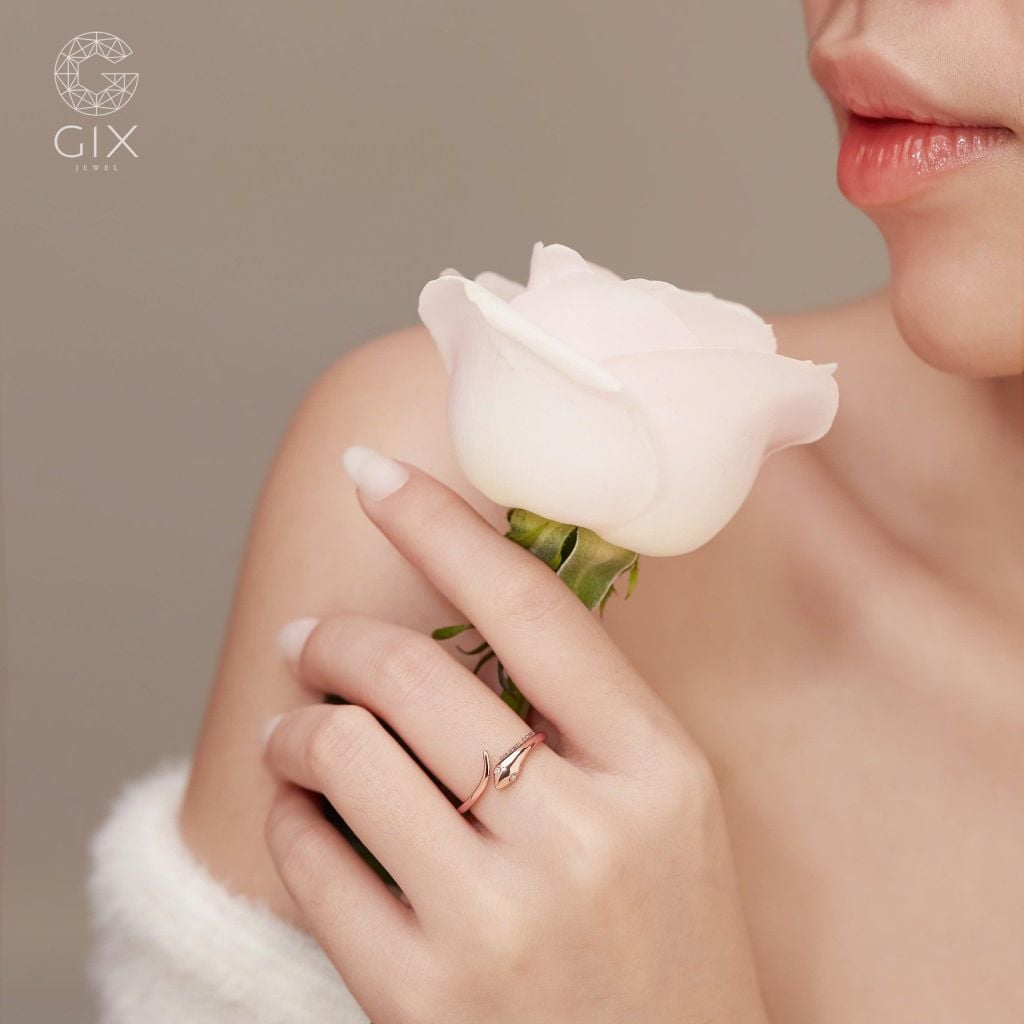  Nhẫn nữ hình con rắn vàng 18k đính đá tấm cao cấp đeo cá tính Gix Jewel 