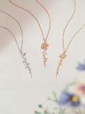  Vòng cổ mặt chữ vàng 18k bạc cao cấp khắc tên cho nữ đính kèm hình hoa Chuông Tuyết tháng 1 Gix 