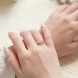  Nhẫn cầu hôn vàng 18k infinity love đính hôn đơn giản kim cương đẹp Gix Jewel 