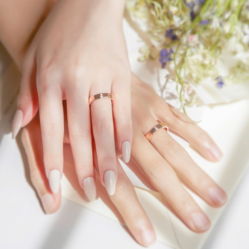  Nhẫn cưới thiết kế riêng vàng tây 18k vát cạnh kim cương - Loyelle | Gix Jewel 