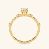  Nhẫn Cầu Hôn Twist Of Love Vàng 18K Đính Kim Cương Hình Trái Tim Gix Jewel 