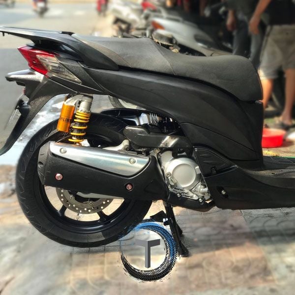 Honda SH 300i Dọn Full Sơn Xi Từ Trong Ra Ngoài, Nâng Cấp Nồi Cực Chất Tại Tân Thành Tay Ga