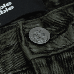 COATED BAGGY JEANS / MOSS