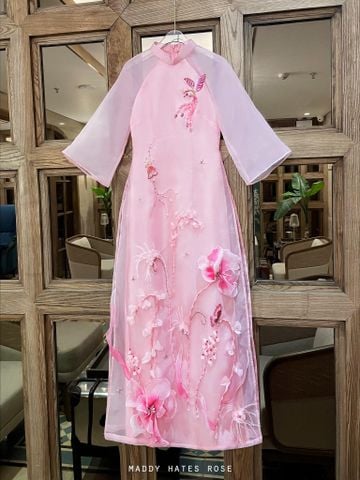 Tet24-1 Áo dài Cẩm Giai