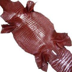 Da Tấm Cá Sấu Crimson