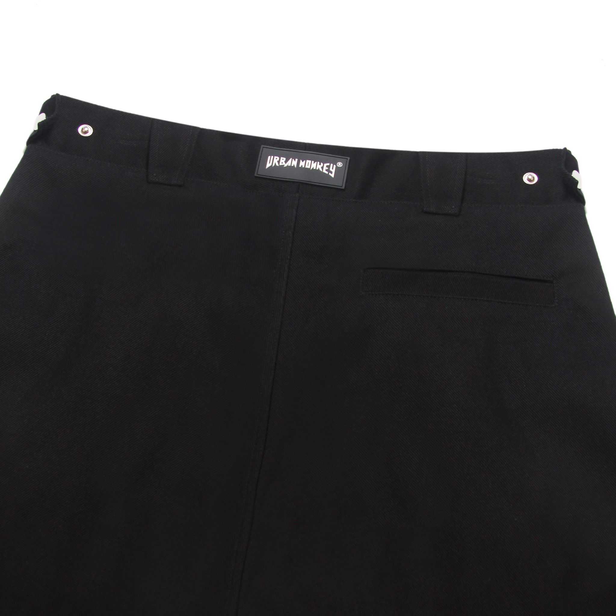  PLEATED CHICANO BLACK SHORT 