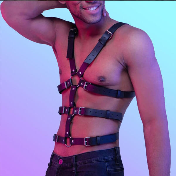 Arnés para Bondage Betty: Experimenta el Placer y la Emoción - Arnes para bondage Betty