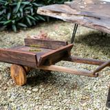 Mô hình xe bò chở hoa