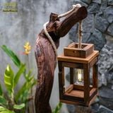 Đèn trụ gỗ lũa