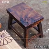 Ghế khắc hoa cúc