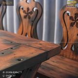 Bàn ăn phong cách gỗ tàu thuyền