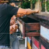 Tủ gỗ reclaimed sắc màu